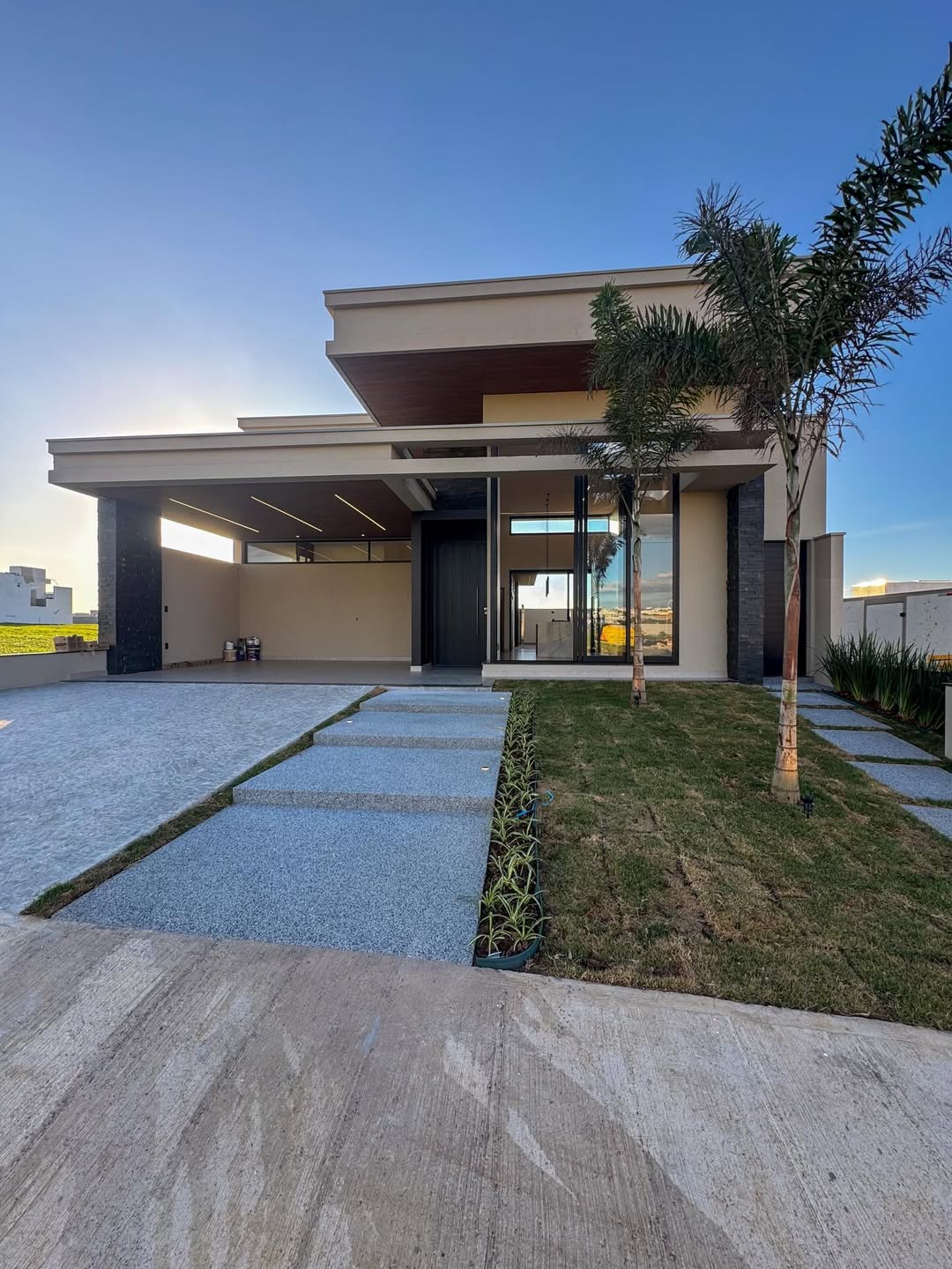 Casa Térrea Moderna de Alto Padrão com Piscina e Área Gourmet in Indaiatuba/SP