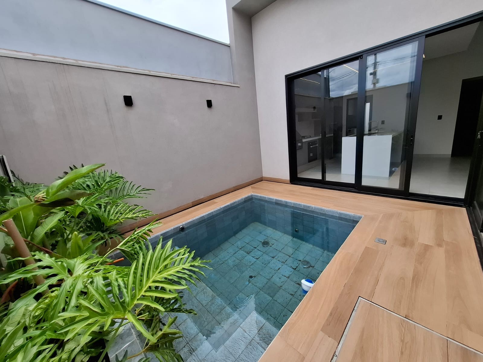 Casa com 3 suítes e piscina no Condomínio Taiuva à Jaú/SP