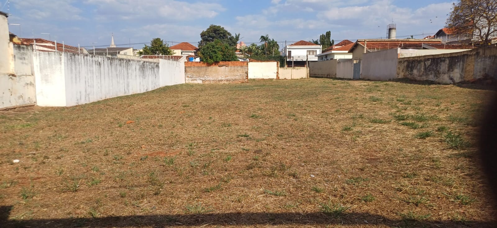 Terreno de 1.453 m² no Centro de Jaú em Jaú