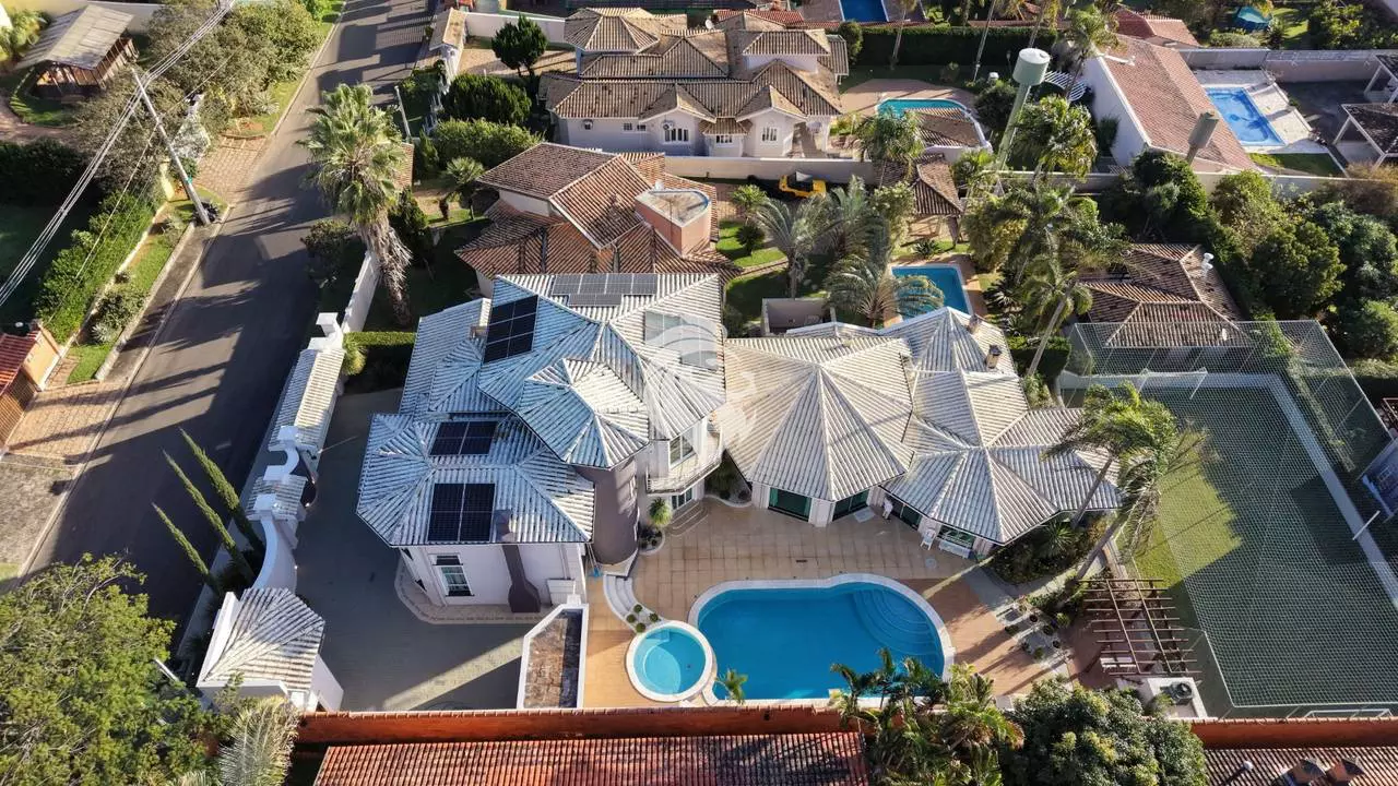 Casa de 450 m² em terreno de 1.000 m² no Terras de Itaici in Indaiatuba/SP