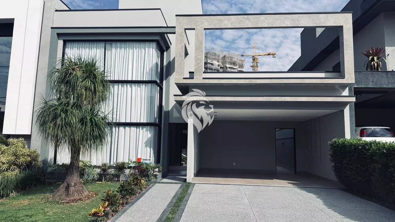 Casa térrea com 3 suítes e piscina no Residencial Duas Marias à Indaiatuba/SP