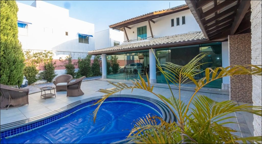 Casa de alto padrão com 4 suítes, piscina e espaço gourmet no Paraíso dos Pataxós em Porto Seguro à Porto Seguro/BA